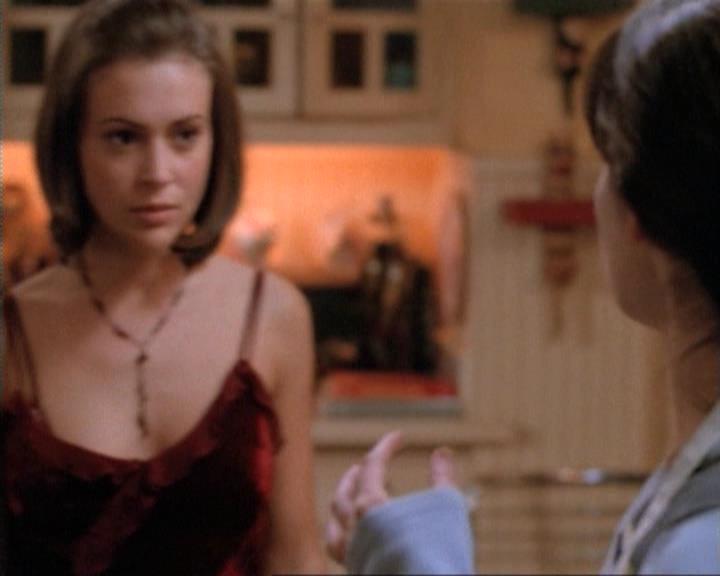 Charmed-Online-dot-net_115IsThereAWoogyInTheHouse1091.jpg Charmed-Online-dot-net_115IsThereAWoogyInTheHouse1091.jpg
