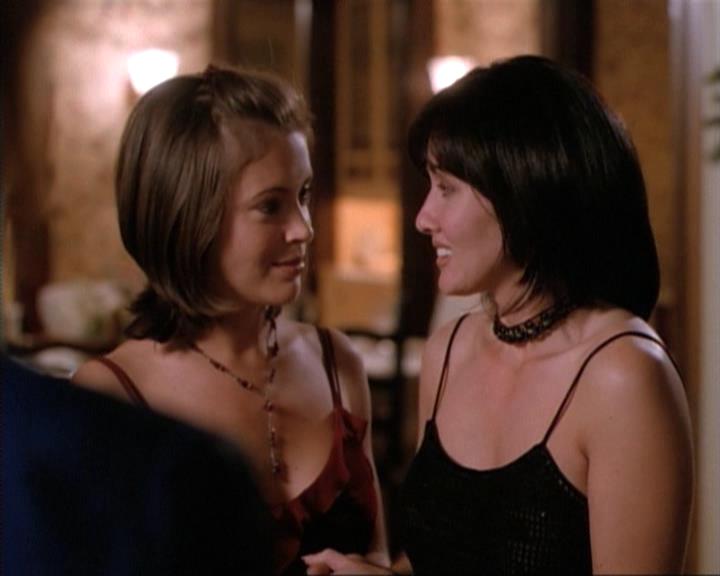 Charmed-Online-dot-net_115IsThereAWoogyInTheHouse1161.jpg Charmed-Online-dot-net_115IsThereAWoogyInTheHouse1161.jpg