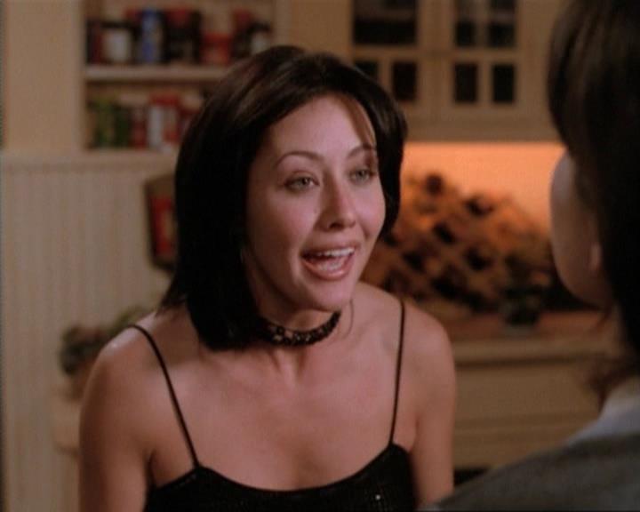 Charmed-Online-dot-net_115IsThereAWoogyInTheHouse1182.jpg Charmed-Online-dot-net_115IsThereAWoogyInTheHouse1182.jpg