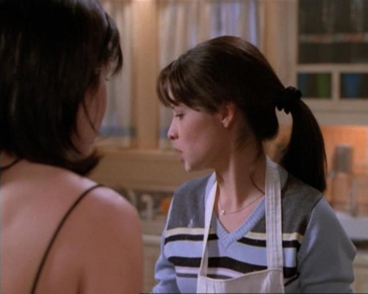 Charmed-Online-dot-net_115IsThereAWoogyInTheHouse1195.jpg Charmed-Online-dot-net_115IsThereAWoogyInTheHouse1195.jpg