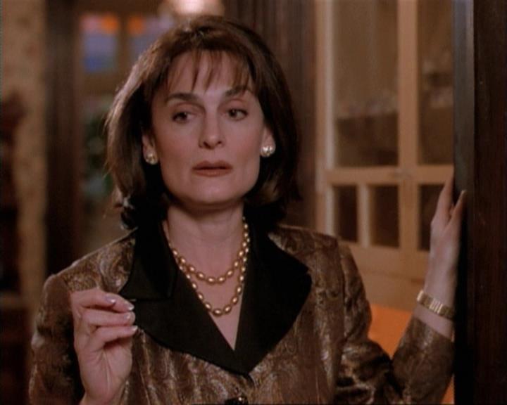 Charmed-Online-dot-net_115IsThereAWoogyInTheHouse1203.jpg Charmed-Online-dot-net_115IsThereAWoogyInTheHouse1203.jpg