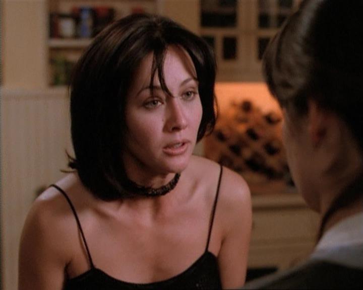 Charmed-Online-dot-net_115IsThereAWoogyInTheHouse1211.jpg Charmed-Online-dot-net_115IsThereAWoogyInTheHouse1211.jpg