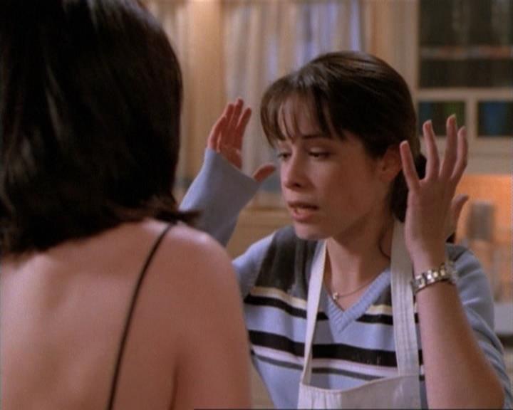 Charmed-Online-dot-net_115IsThereAWoogyInTheHouse1215.jpg Charmed-Online-dot-net_115IsThereAWoogyInTheHouse1215.jpg