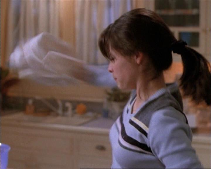 Charmed-Online-dot-net_115IsThereAWoogyInTheHouse1222.jpg