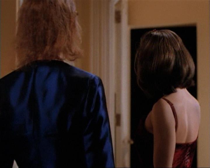 Charmed-Online-dot-net_115IsThereAWoogyInTheHouse1236.jpg Charmed-Online-dot-net_115IsThereAWoogyInTheHouse1236.jpg