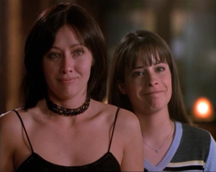 Charmed-Online-dot-net_115IsThereAWoogyInTheHouse1253.jpg
