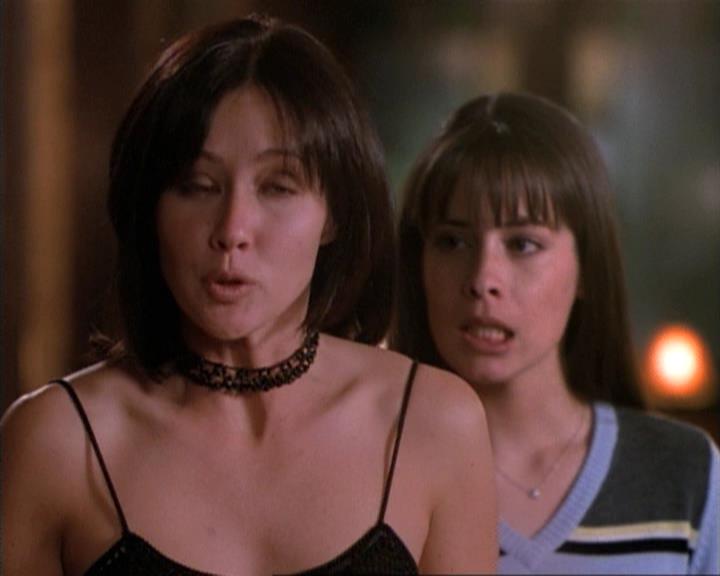 Charmed-Online-dot-net_115IsThereAWoogyInTheHouse1257.jpg