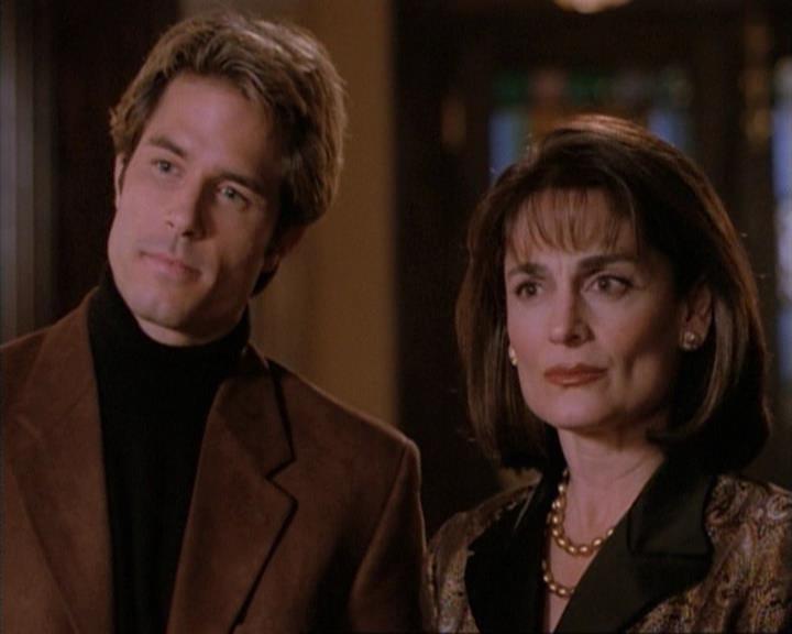 Charmed-Online-dot-net_115IsThereAWoogyInTheHouse1260.jpg