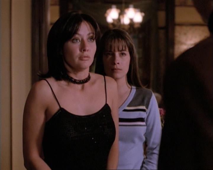 Charmed-Online-dot-net_115IsThereAWoogyInTheHouse1269.jpg