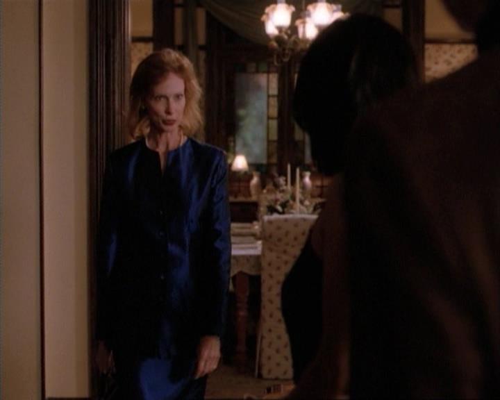 Charmed-Online-dot-net_115IsThereAWoogyInTheHouse1273.jpg