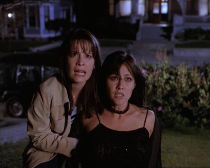 Charmed-Online-dot-net_115IsThereAWoogyInTheHouse1341.jpg Charmed-Online-dot-net_115IsThereAWoogyInTheHouse1341.jpg