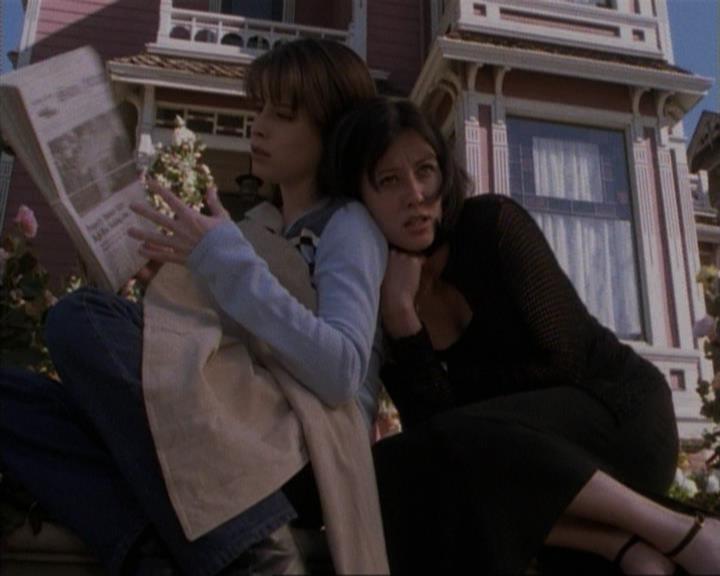 Charmed-Online-dot-net_115IsThereAWoogyInTheHouse1366.jpg Charmed-Online-dot-net_115IsThereAWoogyInTheHouse1366.jpg