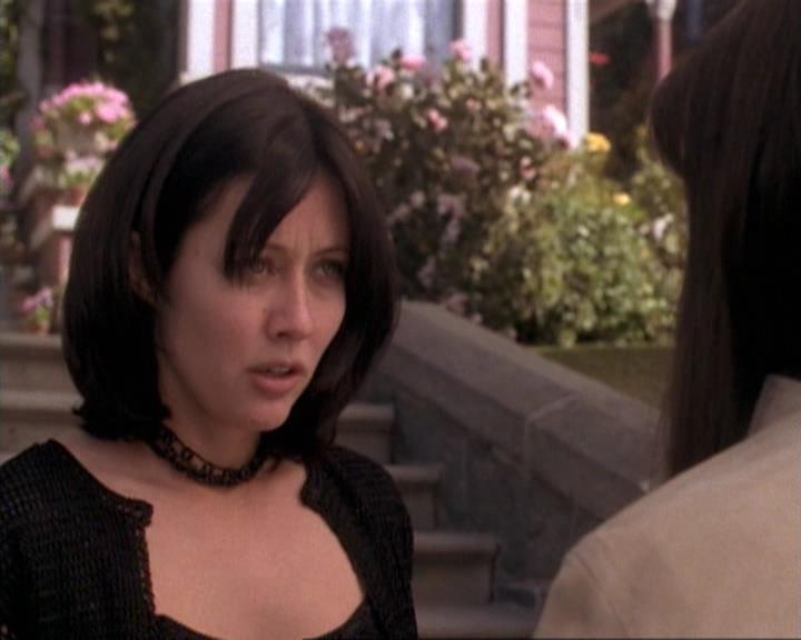 Charmed-Online-dot-net_115IsThereAWoogyInTheHouse1409.jpg Charmed-Online-dot-net_115IsThereAWoogyInTheHouse1409.jpg