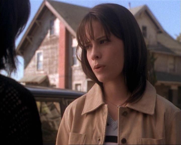 Charmed-Online-dot-net_115IsThereAWoogyInTheHouse1416.jpg