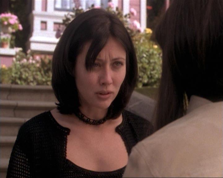 Charmed-Online-dot-net_115IsThereAWoogyInTheHouse1418.jpg Charmed-Online-dot-net_115IsThereAWoogyInTheHouse1418.jpg