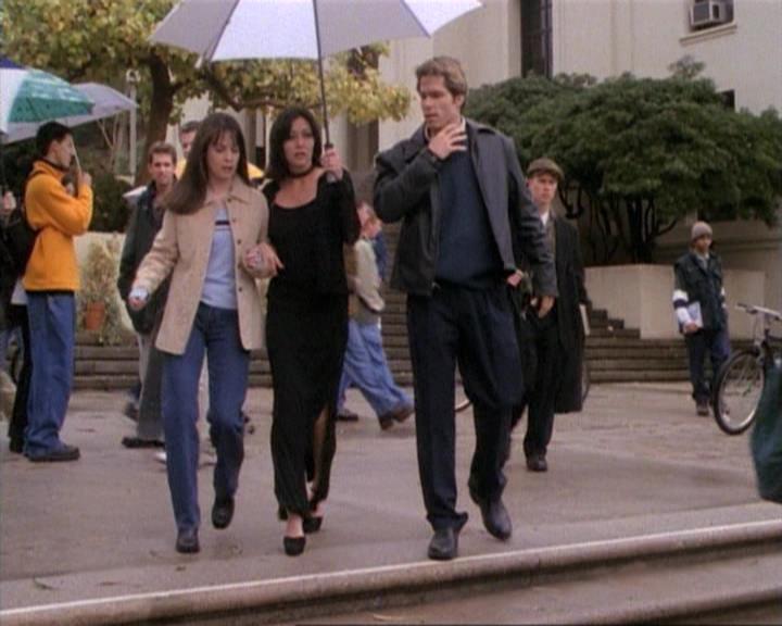 Charmed-Online-dot-net_115IsThereAWoogyInTheHouse1464.jpg Charmed-Online-dot-net_115IsThereAWoogyInTheHouse1464.jpg