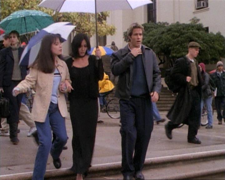 Charmed-Online-dot-net_115IsThereAWoogyInTheHouse1465.jpg Charmed-Online-dot-net_115IsThereAWoogyInTheHouse1465.jpg