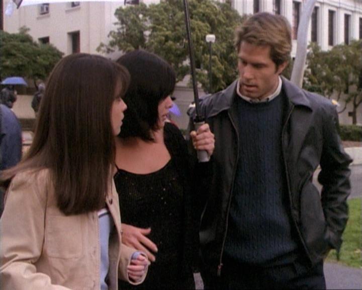 Charmed-Online-dot-net_115IsThereAWoogyInTheHouse1484.jpg Charmed-Online-dot-net_115IsThereAWoogyInTheHouse1484.jpg