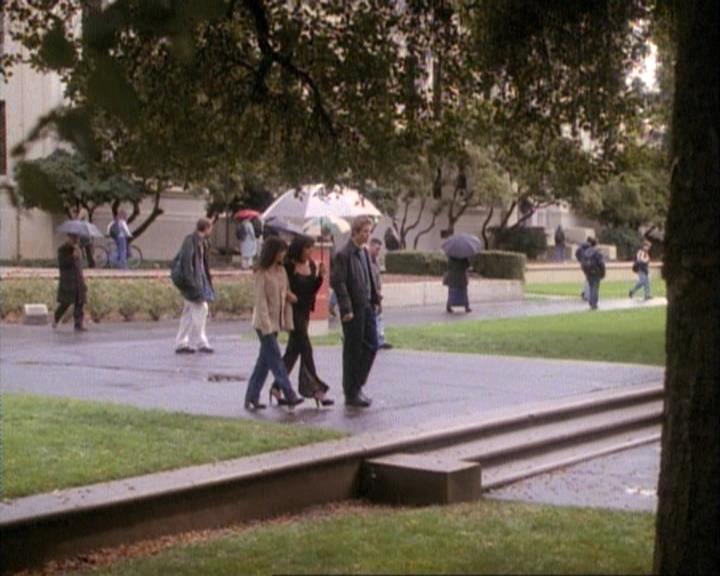 Charmed-Online-dot-net_115IsThereAWoogyInTheHouse1486.jpg Charmed-Online-dot-net_115IsThereAWoogyInTheHouse1486.jpg