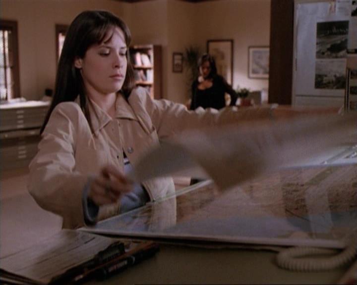 Charmed-Online-dot-net_115IsThereAWoogyInTheHouse1523.jpg Charmed-Online-dot-net_115IsThereAWoogyInTheHouse1523.jpg