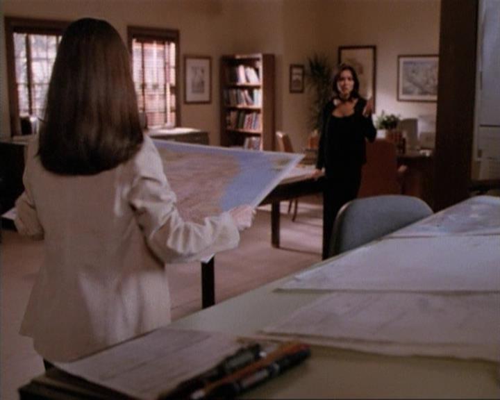 Charmed-Online-dot-net_115IsThereAWoogyInTheHouse1528.jpg Charmed-Online-dot-net_115IsThereAWoogyInTheHouse1528.jpg