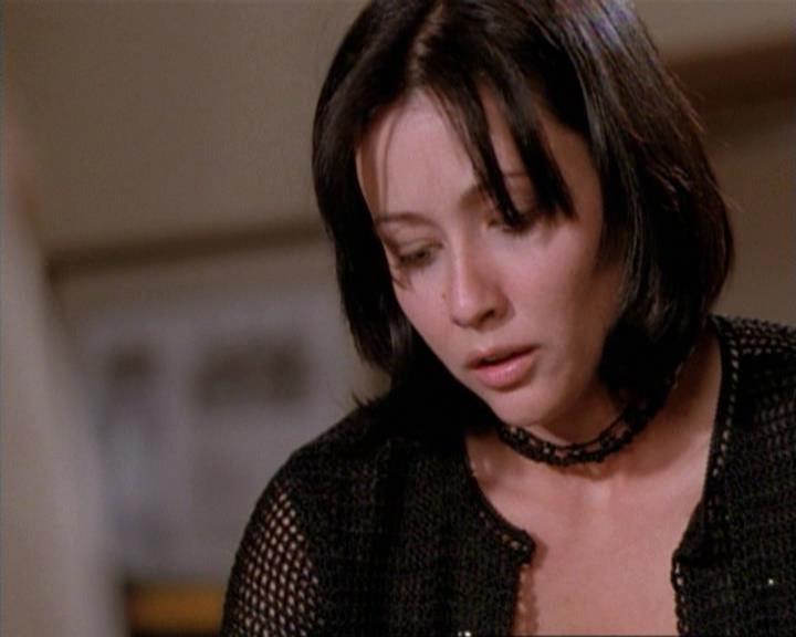 Charmed-Online-dot-net_115IsThereAWoogyInTheHouse1598.jpg Charmed-Online-dot-net_115IsThereAWoogyInTheHouse1598.jpg