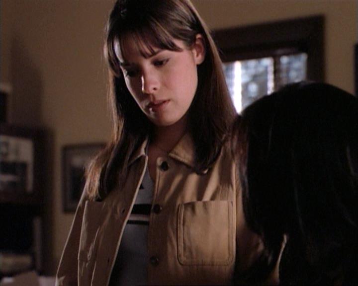 Charmed-Online-dot-net_115IsThereAWoogyInTheHouse1614.jpg Charmed-Online-dot-net_115IsThereAWoogyInTheHouse1614.jpg