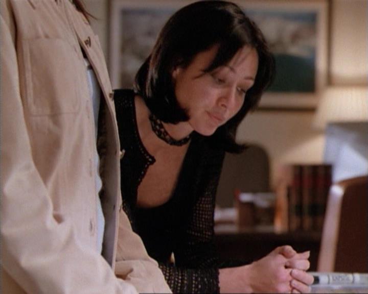 Charmed-Online-dot-net_115IsThereAWoogyInTheHouse1617.jpg Charmed-Online-dot-net_115IsThereAWoogyInTheHouse1617.jpg