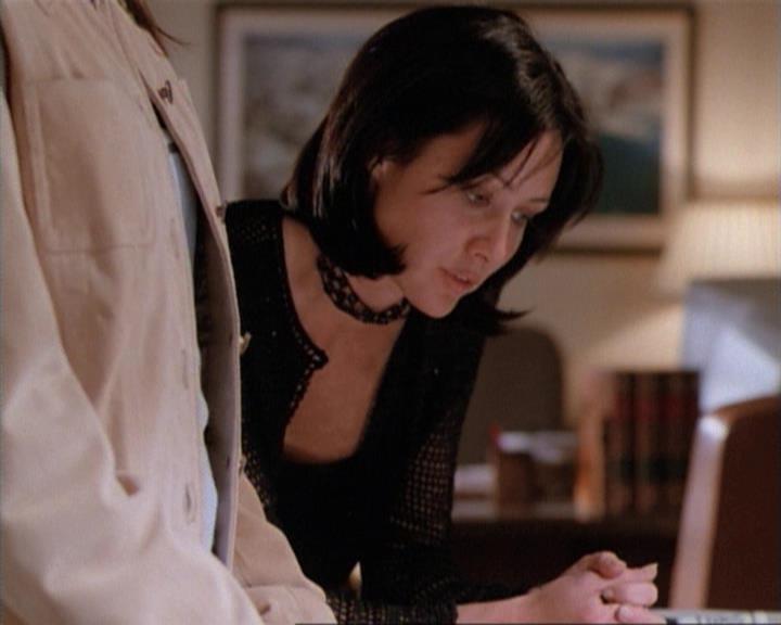 Charmed-Online-dot-net_115IsThereAWoogyInTheHouse1620.jpg Charmed-Online-dot-net_115IsThereAWoogyInTheHouse1620.jpg