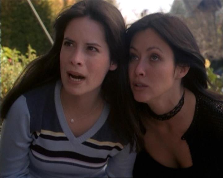 Charmed-Online-dot-net_115IsThereAWoogyInTheHouse1733.jpg Charmed-Online-dot-net_115IsThereAWoogyInTheHouse1733.jpg