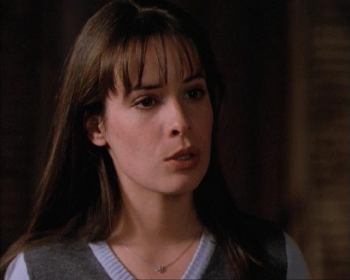 Charmed-Online-dot-net_115IsThereAWoogyInTheHouse1822.jpg
