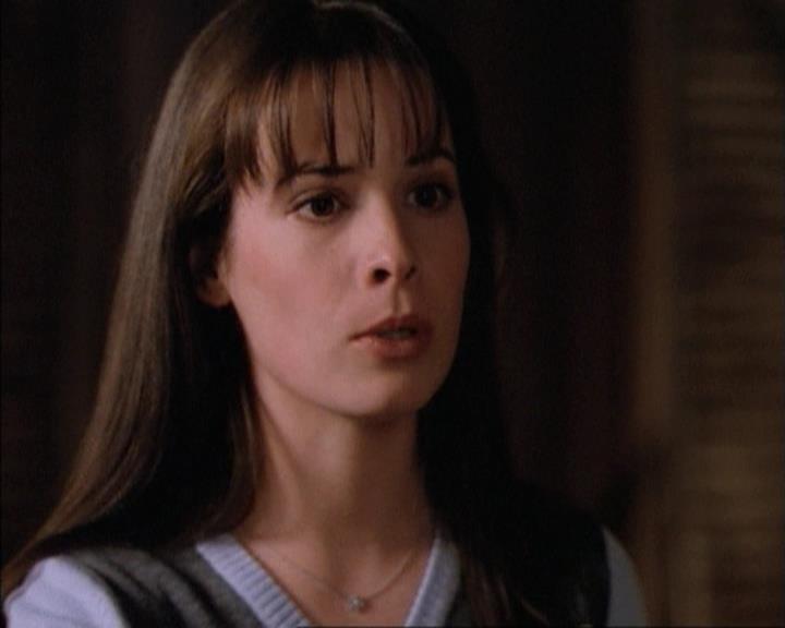 Charmed-Online-dot-net_115IsThereAWoogyInTheHouse1838.jpg Charmed-Online-dot-net_115IsThereAWoogyInTheHouse1838.jpg
