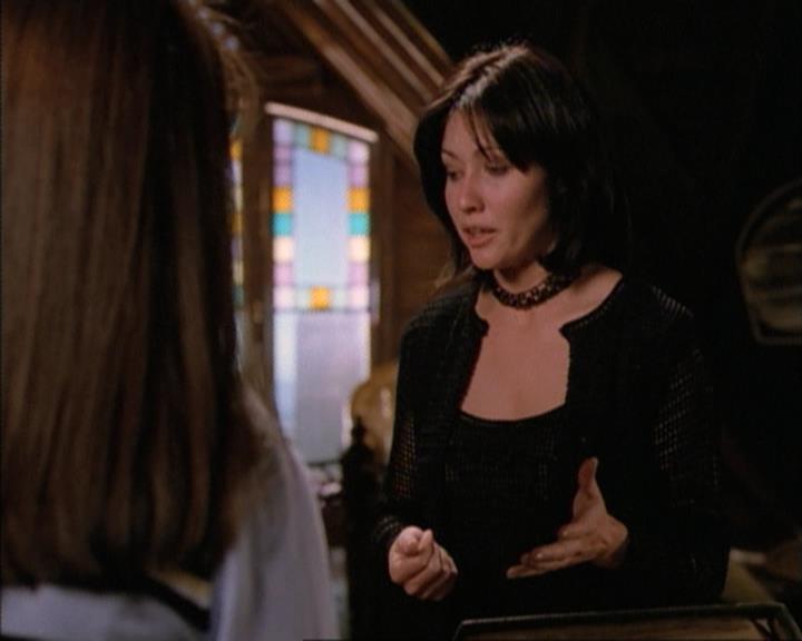 Charmed-Online-dot-net_115IsThereAWoogyInTheHouse1843.jpg