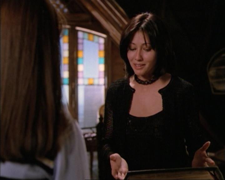 Charmed-Online-dot-net_115IsThereAWoogyInTheHouse1845.jpg