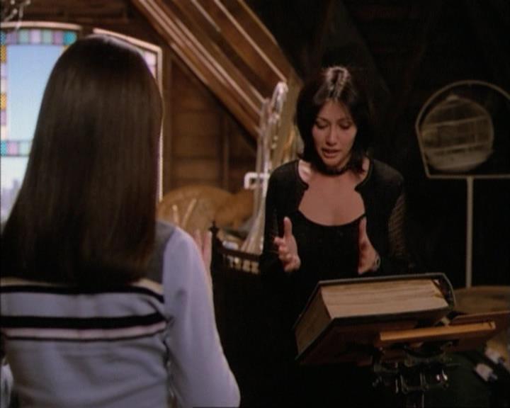 Charmed-Online-dot-net_115IsThereAWoogyInTheHouse1852.jpg Charmed-Online-dot-net_115IsThereAWoogyInTheHouse1852.jpg