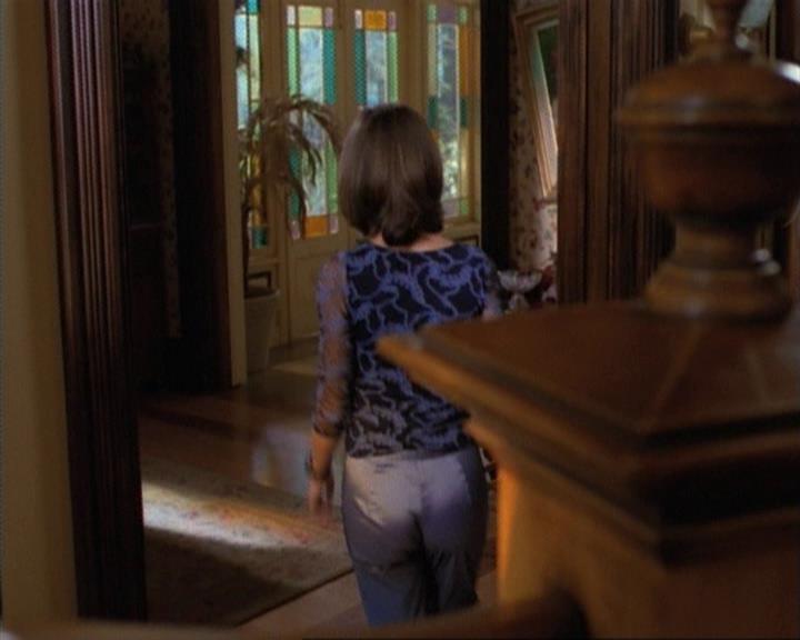 Charmed-Online-dot-net_115IsThereAWoogyInTheHouse1976.jpg Charmed-Online-dot-net_115IsThereAWoogyInTheHouse1976.jpg