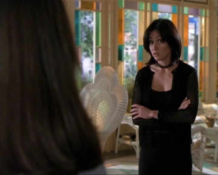Charmed-Online-dot-net_115IsThereAWoogyInTheHouse1986.jpg Charmed-Online-dot-net_115IsThereAWoogyInTheHouse1986.jpg