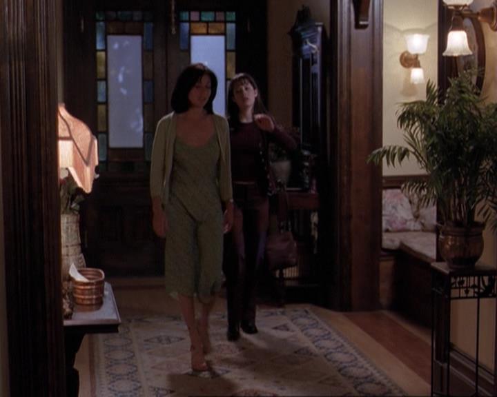 Charmed-Online-dot-net_116WichPrueIsItAnyway0102.jpg Charmed-Online-dot-net_116WichPrueIsItAnyway0102.jpg