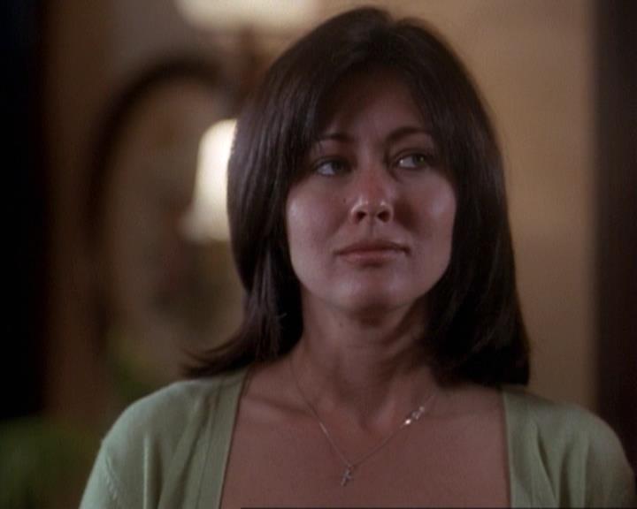 Charmed-Online-dot-net_116WichPrueIsItAnyway0130.jpg Charmed-Online-dot-net_116WichPrueIsItAnyway0130.jpg