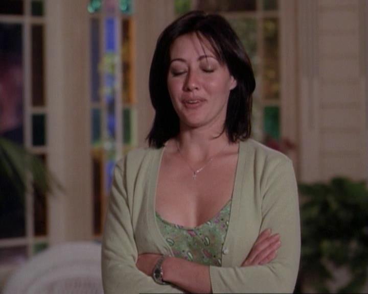 Charmed-Online-dot-net_116WichPrueIsItAnyway0191.jpg Charmed-Online-dot-net_116WichPrueIsItAnyway0191.jpg