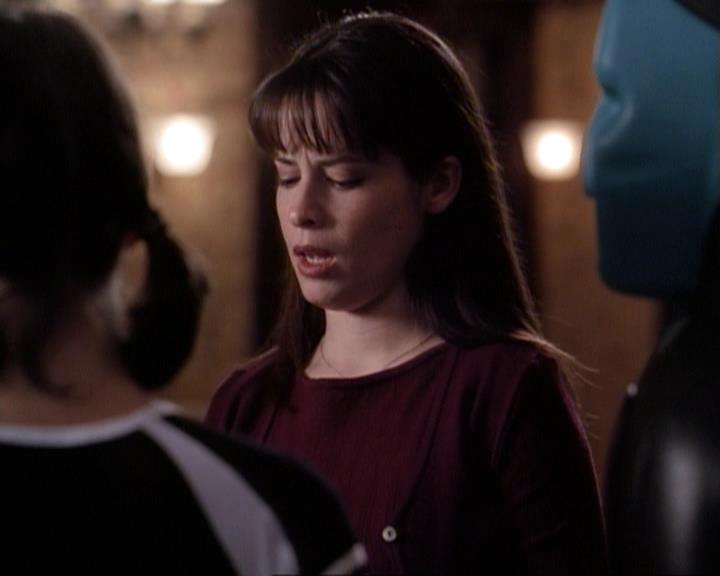 Charmed-Online-dot-net_116WichPrueIsItAnyway0198.jpg Charmed-Online-dot-net_116WichPrueIsItAnyway0198.jpg