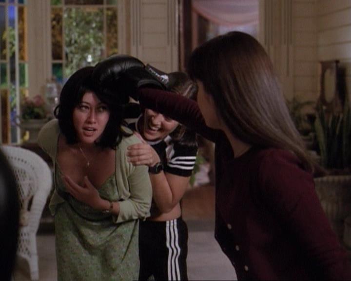 Charmed-Online-dot-net_116WichPrueIsItAnyway0220.jpg Charmed-Online-dot-net_116WichPrueIsItAnyway0220.jpg