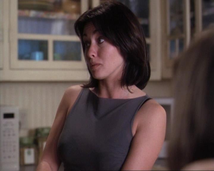 Charmed-Online-dot-net_116WichPrueIsItAnyway0373.jpg Charmed-Online-dot-net_116WichPrueIsItAnyway0373.jpg