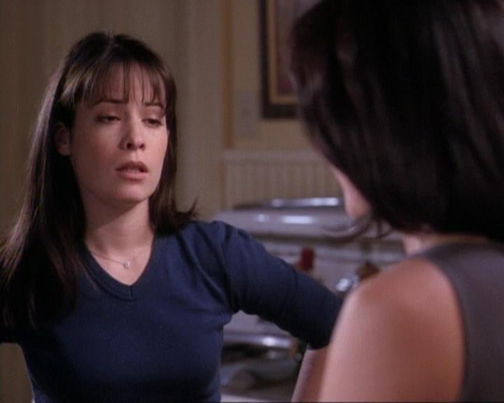 Charmed-Online-dot-net_116WichPrueIsItAnyway0394.jpg