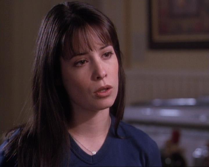 Charmed-Online-dot-net_116WichPrueIsItAnyway0411.jpg