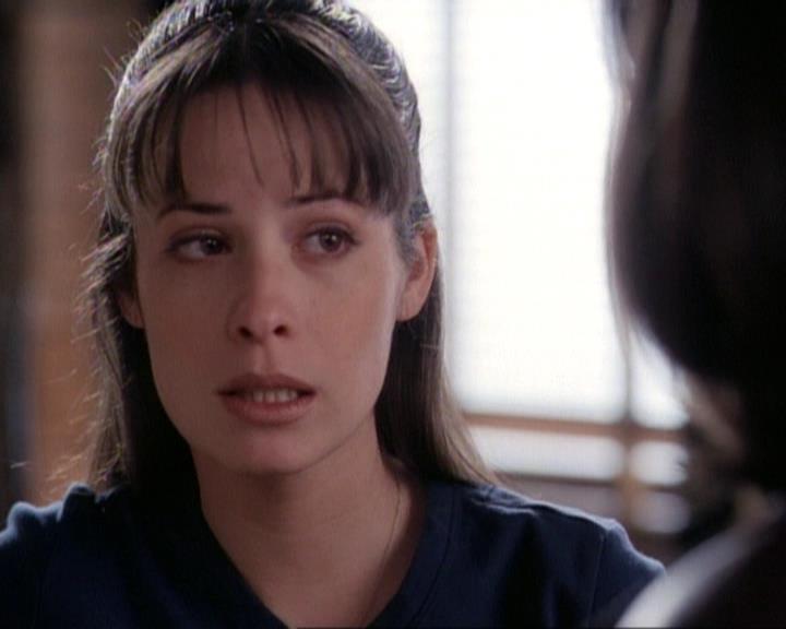 Charmed-Online-dot-net_116WichPrueIsItAnyway0536.jpg