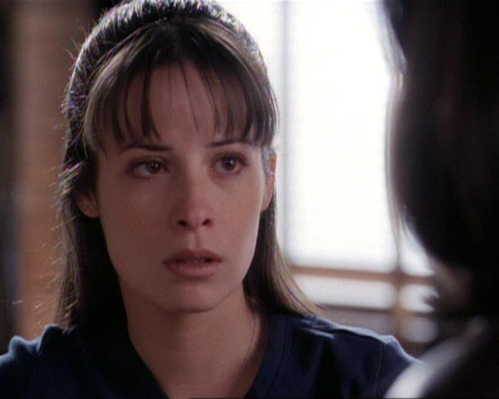 Charmed-Online-dot-net_116WichPrueIsItAnyway0556.jpg