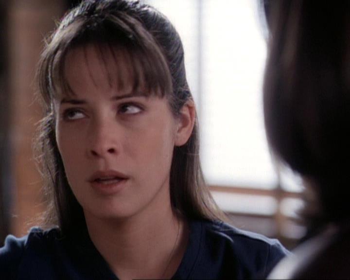 Charmed-Online-dot-net_116WichPrueIsItAnyway0561.jpg