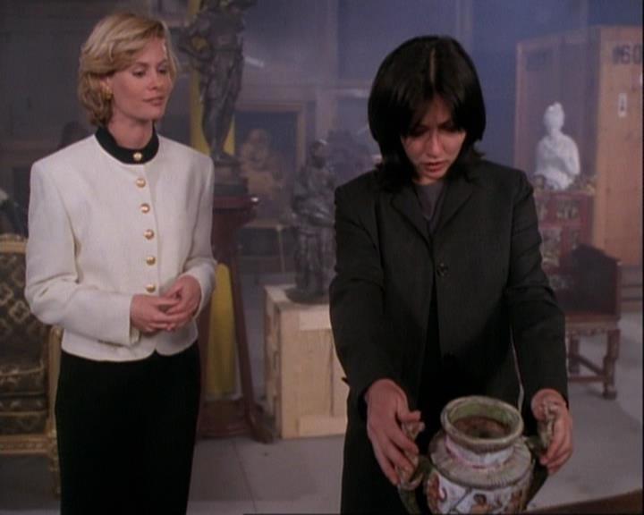 Charmed-Online-dot-net_116WichPrueIsItAnyway0621.jpg Charmed-Online-dot-net_116WichPrueIsItAnyway0621.jpg