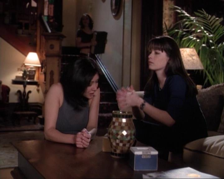 Charmed-Online-dot-net_116WichPrueIsItAnyway0742.jpg Charmed-Online-dot-net_116WichPrueIsItAnyway0742.jpg